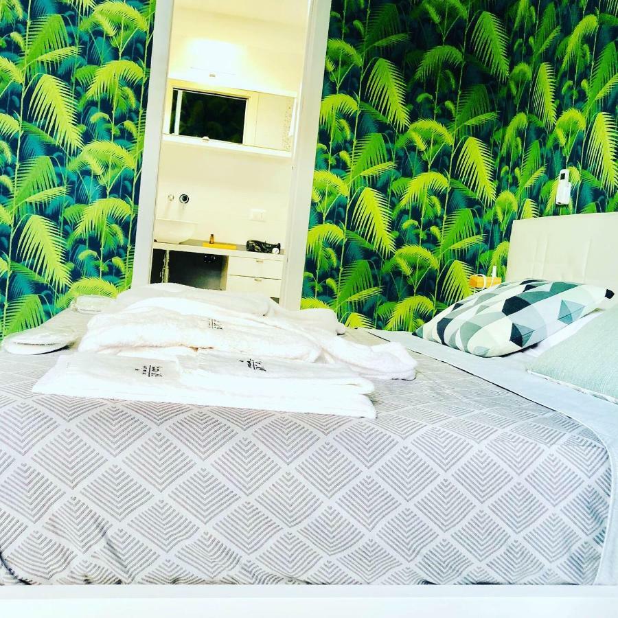 Apartment Suite169 *